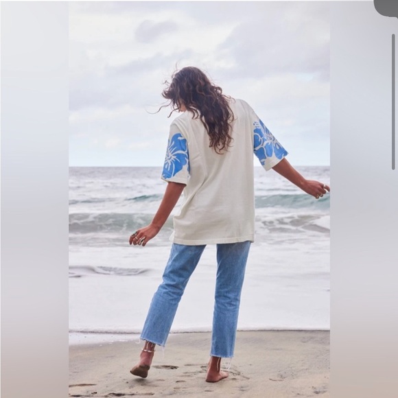Free People The Bureau Hibiscus Oversized Tee - Picture 3 of 9